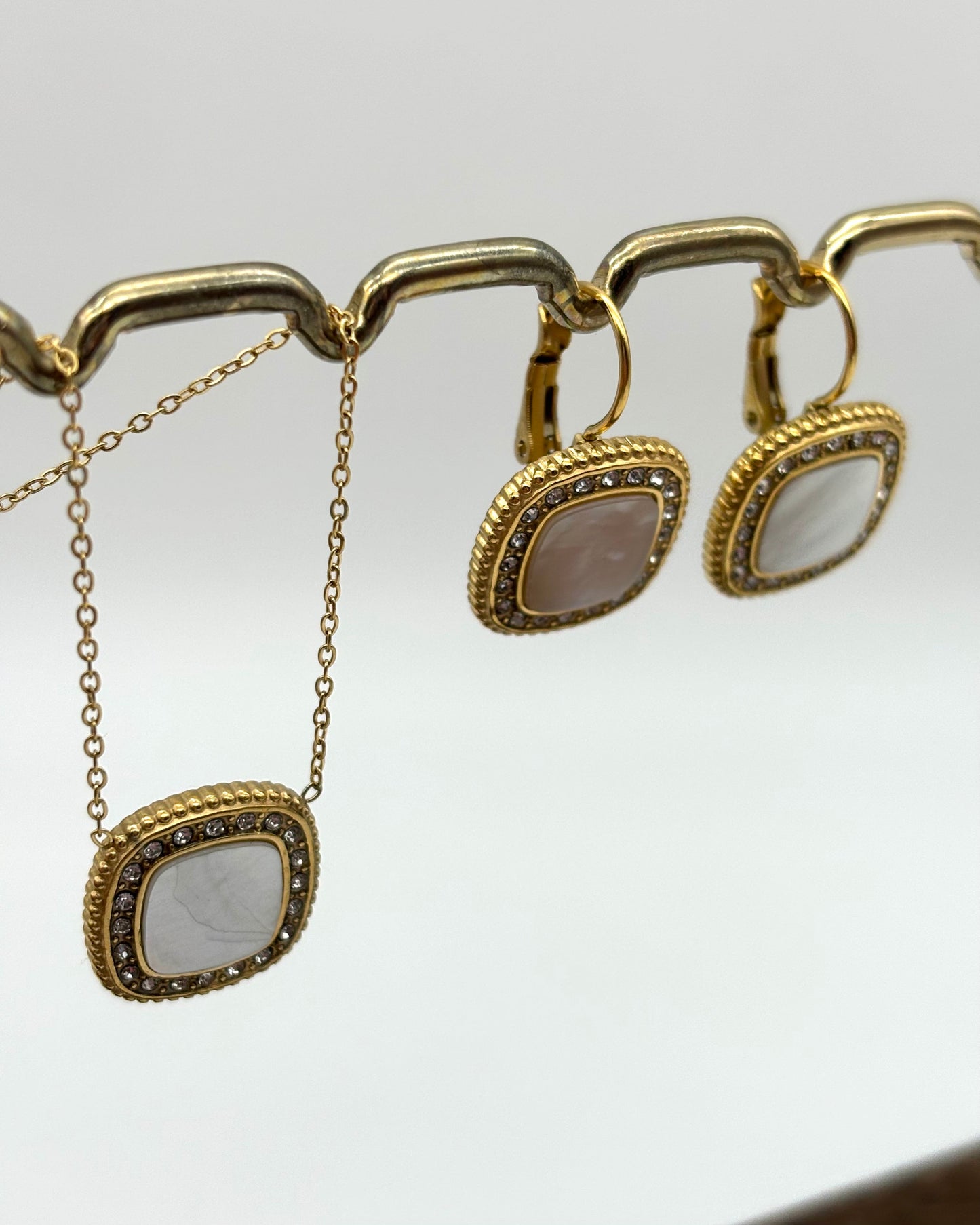 Paradis Earrings
