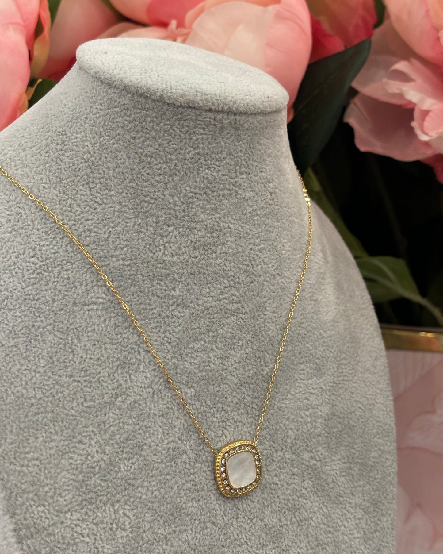 Paradis Necklace