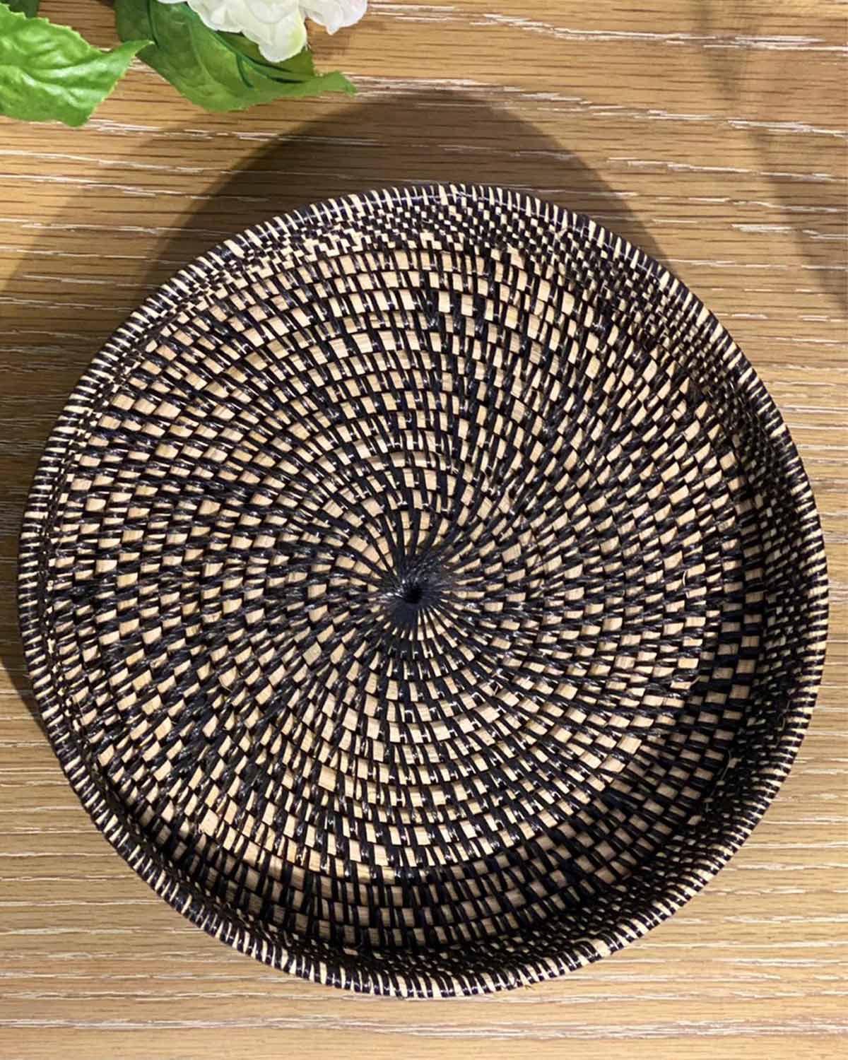 Round Rattan Tray